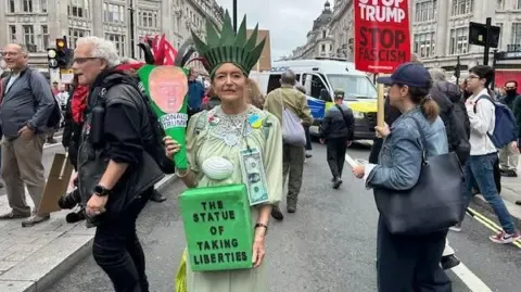Countless Protesters Assemble in Central London to Denounce President Trump's Official UK Trip